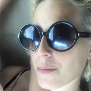 Meet your Posher, Deana